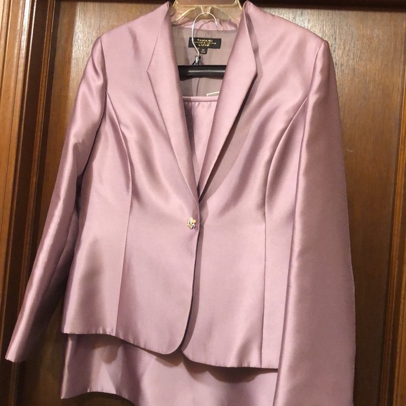 Tahari  Luxe/ purple skirt  suit - Picture 12 of 13